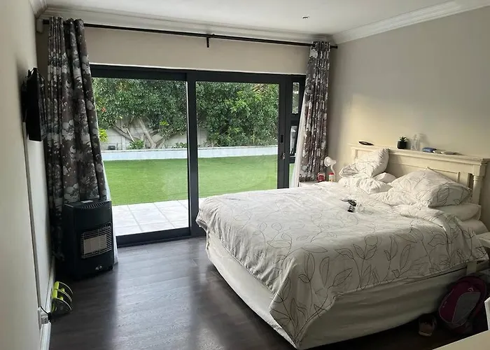 Charming Home, The Vines In Constantia